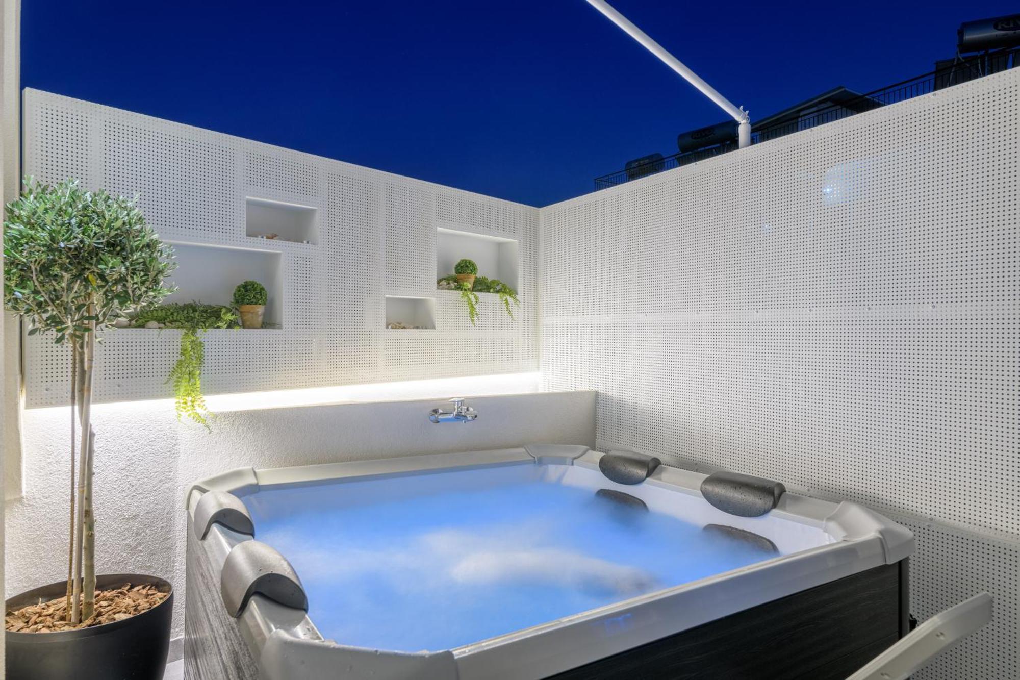 Central Sunny Loft With Plunge Pool Athens Exterior photo
